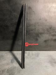 Уплотнитель стекла внутренний передний правый BMW 5 2013 контрактная Уплотнитель стекла внутренний передний правый BMW 5 2013