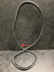 Уплотнитель двери левый Audi A1 2012