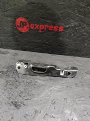 Кронштейн бачка стеклоомывателя BMW 6 2006