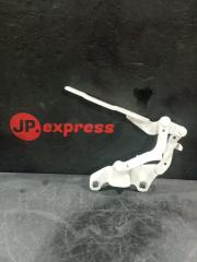 Петля капота правая BMW 3 2008