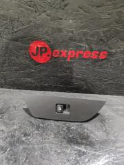 Кнопка стеклоподъемника передняя левая BMW X1 2011