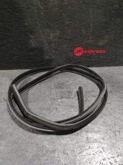 Уплотнитель двери задний левый LAND ROVER RANGE ROVER 2005