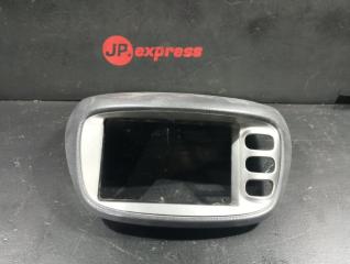 Запчасть консоль магнитофона NIssan Serena 2000