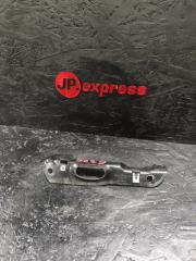 Кронштейн бачка стеклоомывателя BMW 6 2007