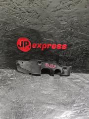 Уплотнитель капота правый BMW 5 2006