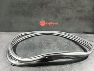 Уплотнитель двери передний Audi Q7 2007