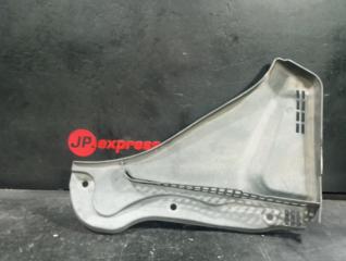 Пластик под капотом BMW 5 2012