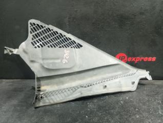 Пластик под капотом BMW 3 2012