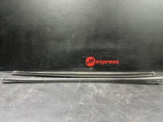 Молдинг лобового стекла Audi A5 2008