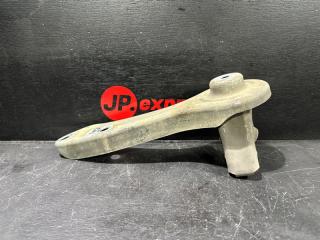 Реактивная тяга правая BMW 3 2006