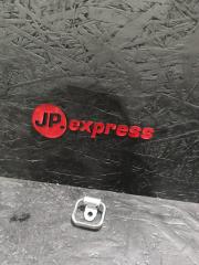 Кронштейн крепления груза в багажнике BMW