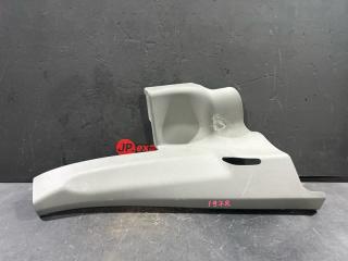 Накладка стойки задняя правая Audi Q7 2007