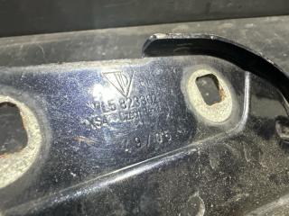 Петля капота правая Cayenne 955