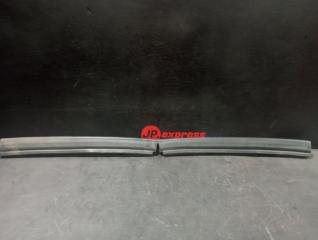 Уплотнитель капота BMW X1 2010