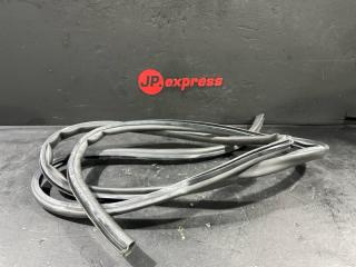 Уплотнитель капота BMW 5 2012