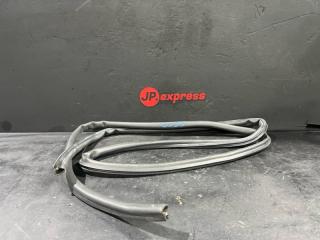 Уплотнитель капота BMW 5 2012