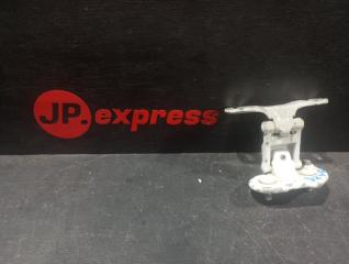 Петля крышки багажника правая BMW X1 2010