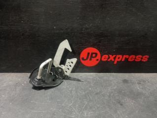 Захватный крюк капота правый BMW 3 2012