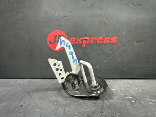 Захватный крюк капота левый BMW 5 2012