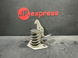 Захватный крюк капота BMW 5 2006