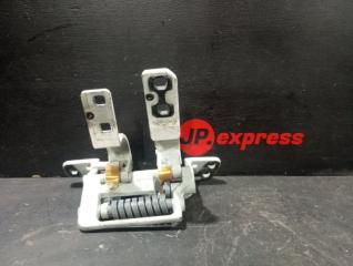 Петля крышки багажника левая BMW 5 2006