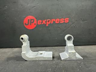 Петли двери задние левые BMW 5 2010