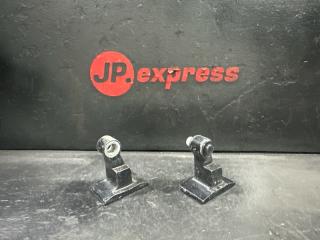 Петли двери передние правые BMW 1 2012