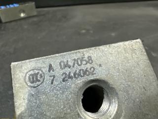 Петли двери задние правые 1 2012 F20 N13B16A