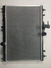 Радиатор Nissan Juke