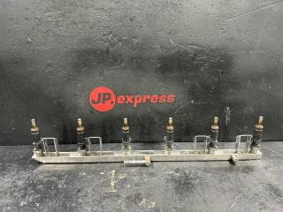 Топливная рампа с форсунками BMW 5 2010