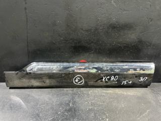 Молдинг двери задний правый Volvo XC90