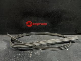 Уплотнитель левый AUDI A7