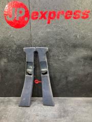 Обшивки средних стоек Mercedes-Benz E-class