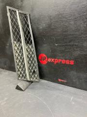 Решетка в бампер передняя левая BMW 5