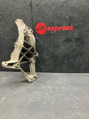 Кронштейн компрессора кондиционера BMW 1-Series 2013