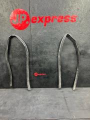 Нижний уплотнитель двери левый Renault Duster 2017 контрактная Нижний уплотнитель двери левый Renault Duster 2017