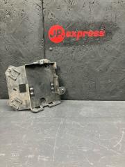 Запчасть кронштейн блока управления Renault Duster 2017