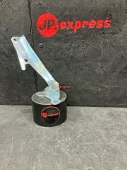 Петля капота правая Mitsubishi Outlander 2002-2009