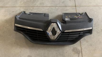Решетка радиатора Renault Logan 2