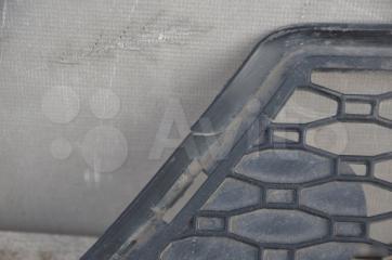 Решетка бампера XC70