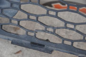 Решетка бампера XC70