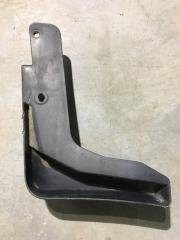 Задний правый брызговик задний правый X-Trail