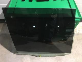 Запчасть стекло двери заднее правое Mitsubishi Galant