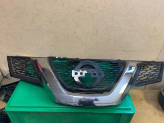 Решетка радиатора Nissan X-Trail