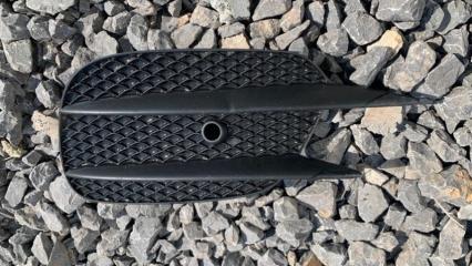 Решетка бампера правая Mercedes-Benz E-class