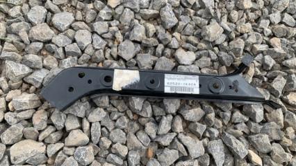 Запчасть планка над фарой правая Nissan Juke