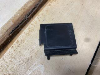 Запчасть крышка короба аккумулятора Skoda Rapid 2021