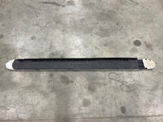 Подножка левая Nissan Patrol