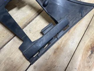 Направляющая бампера задняя левая S80