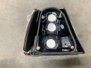 Фонарь правый 940